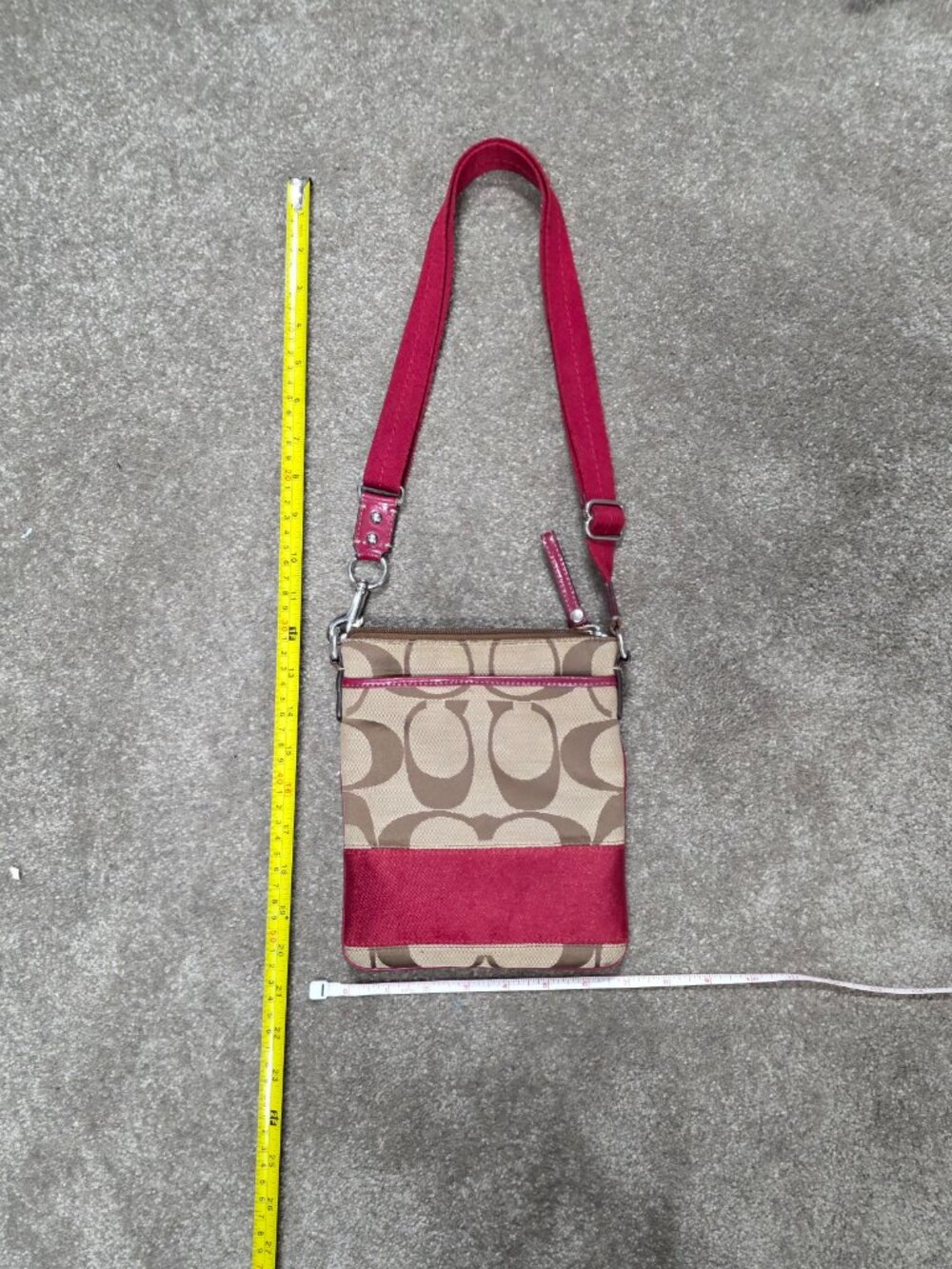 Coach Signature Swingpack Crossbody Bag Khaki & Red Adjustable Strap - Picture 2 of 11